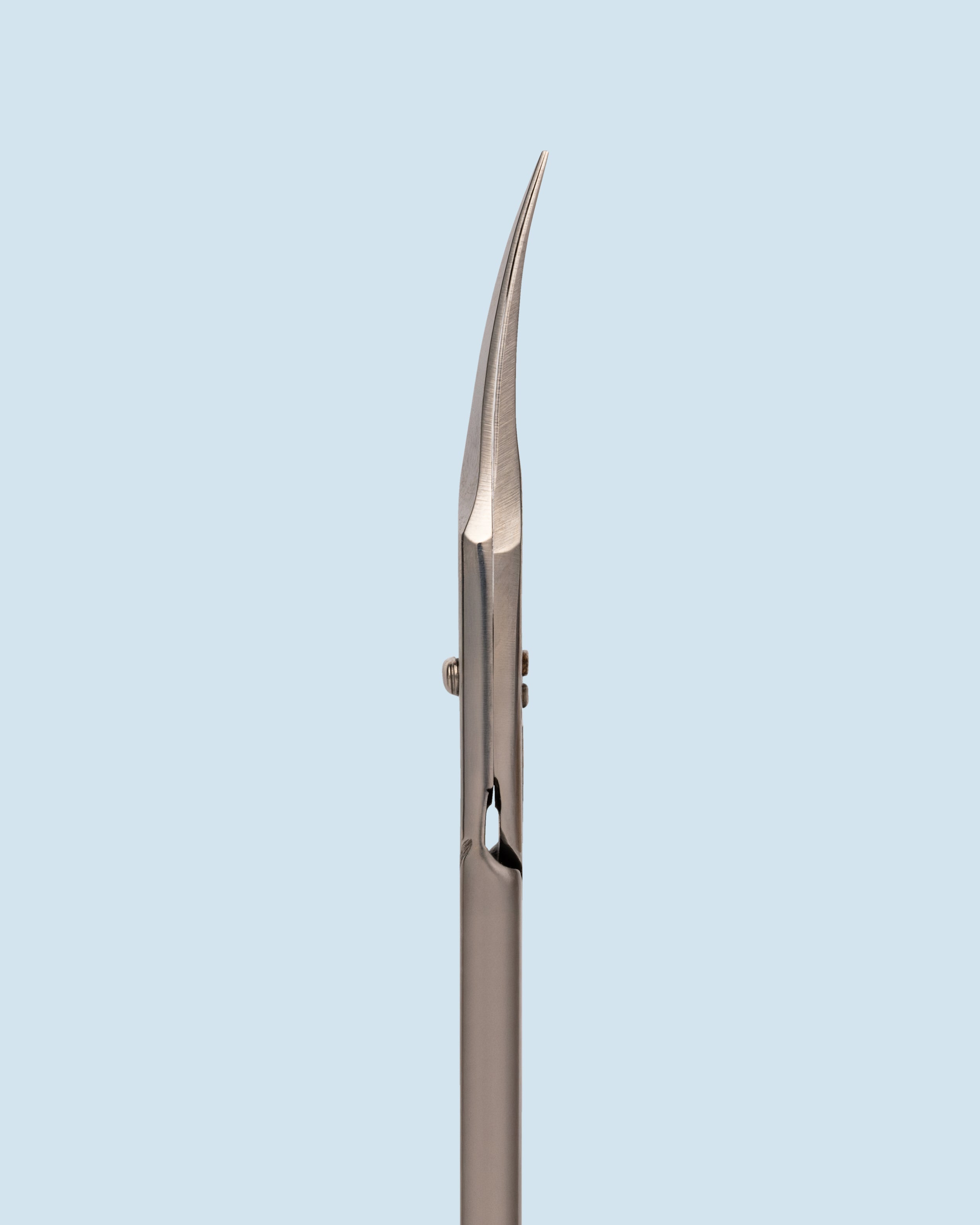HEAD Cuticle Scissors SX-2-18 Classic – klassieke precisieschaar voor het nauwkeurig en veilig knippen van nagelriemen.