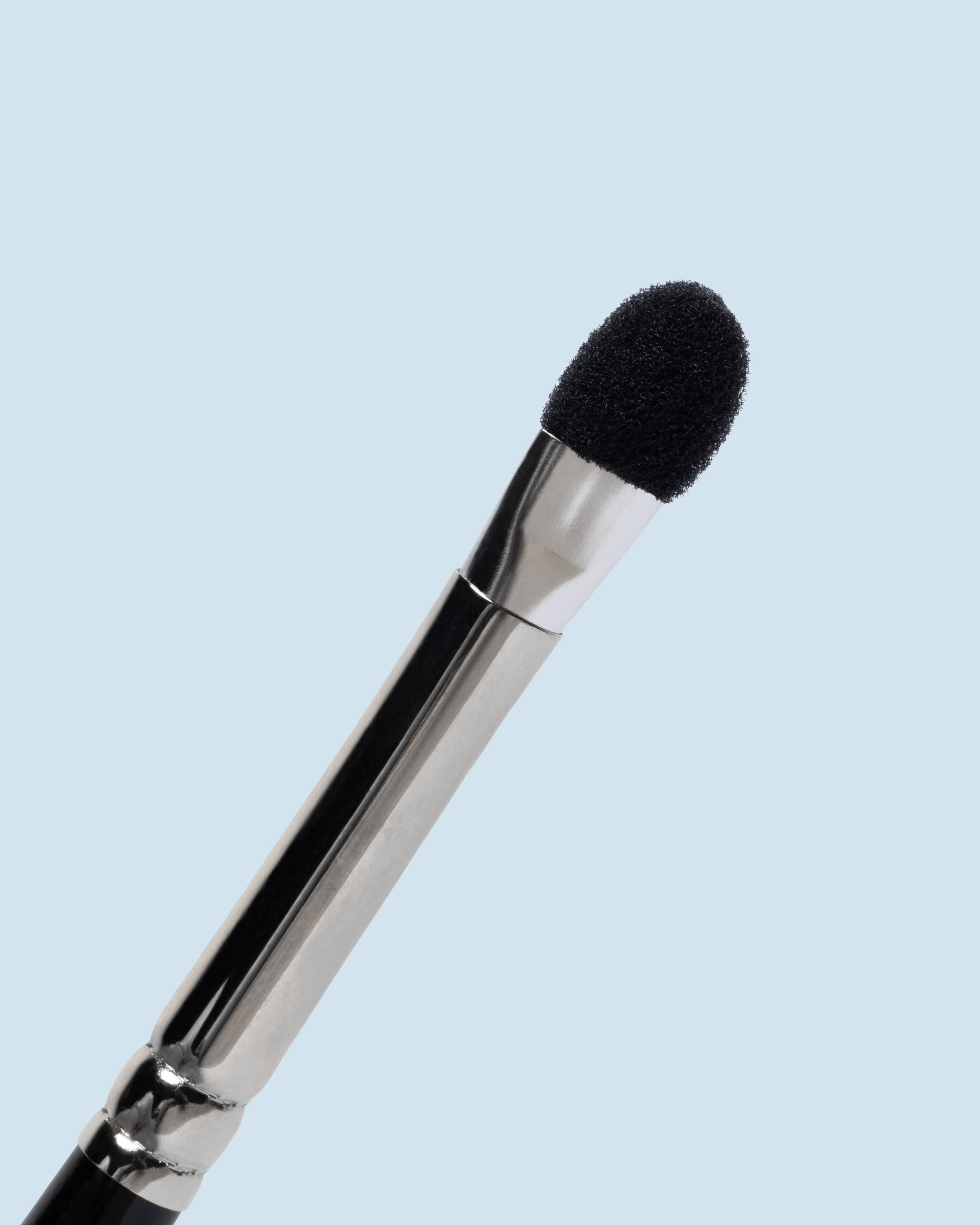 Applicator met 5 verwisselbare heads – veelzijdige tool voor nail art, pigmentapplicatie en fijne detailafwerking.