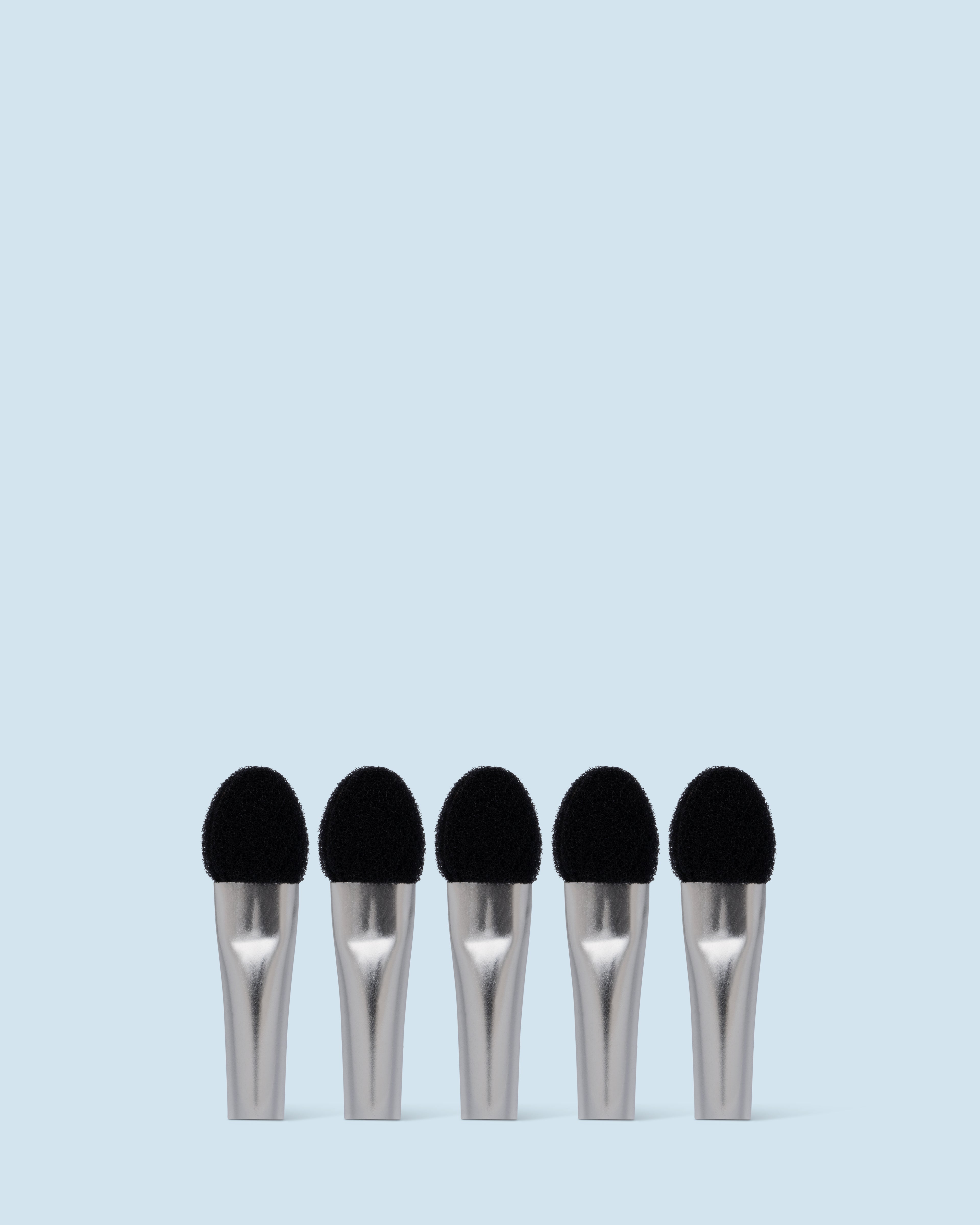 Applicator met 5 verwisselbare heads – veelzijdige tool voor nail art, pigmentapplicatie en fijne detailafwerking.