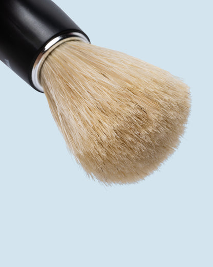 Bristle brush van The Polished – professionele zachte borstel voor het verwijderen van nagelstof tijdens behandelingen.