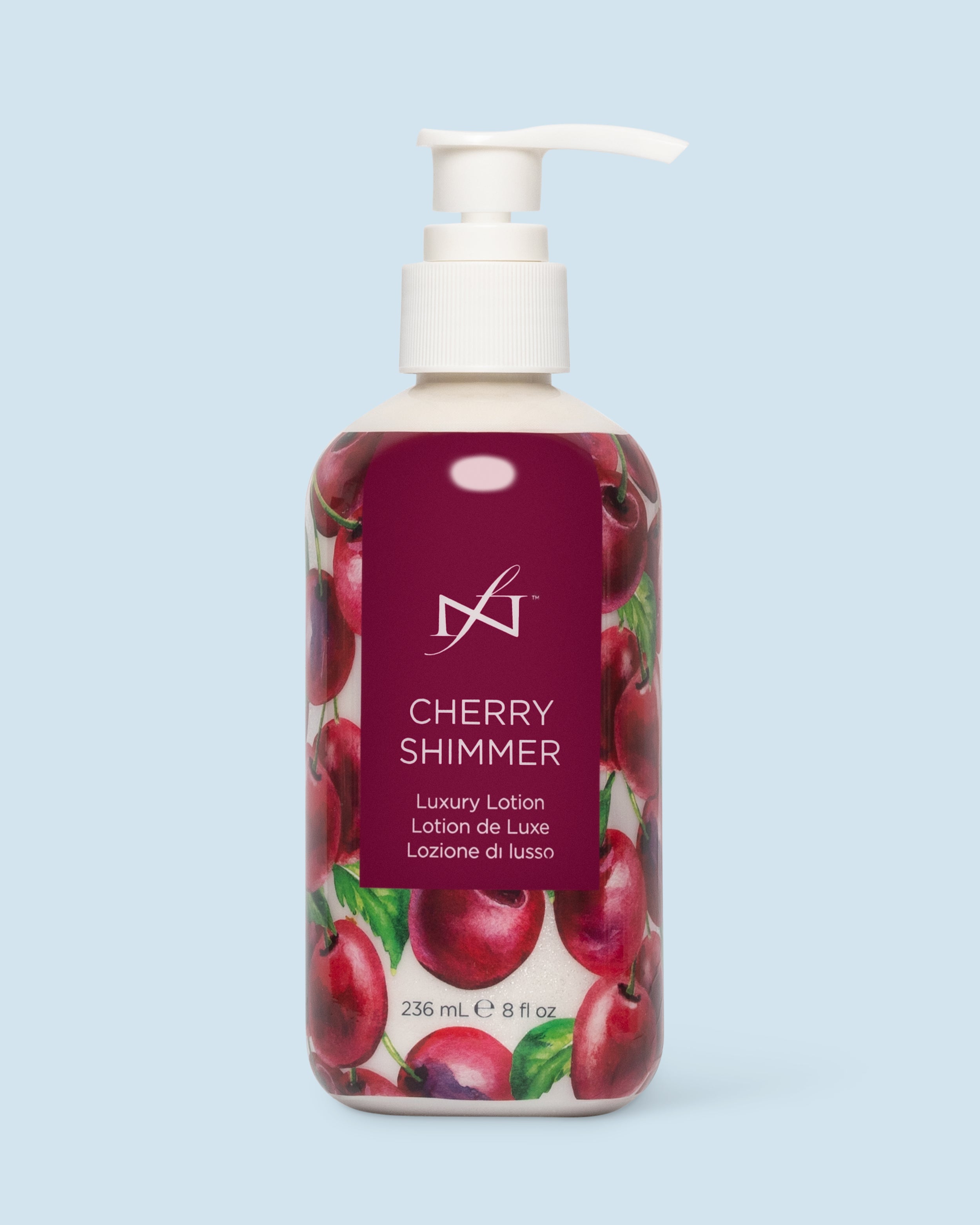 Cherry Shimmer Lotion 236 ml van Famous Names – hydraterende lotion met zoete kersengeur en subtiele glitterglans voor een stralende huid.