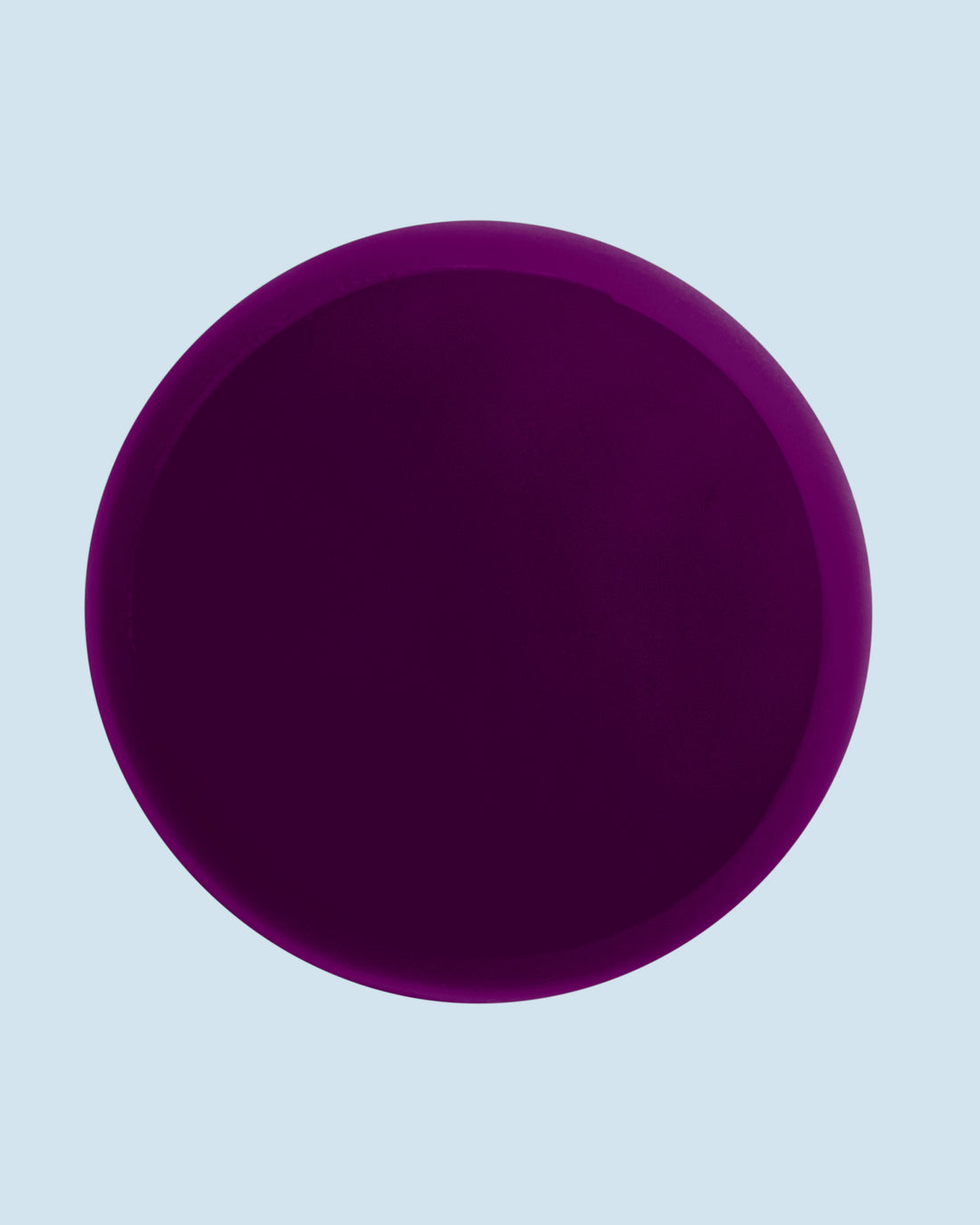 Deep Garden gelpolish 15 ml van The Polished – intens paarse kleur met een luxe, botanische look.