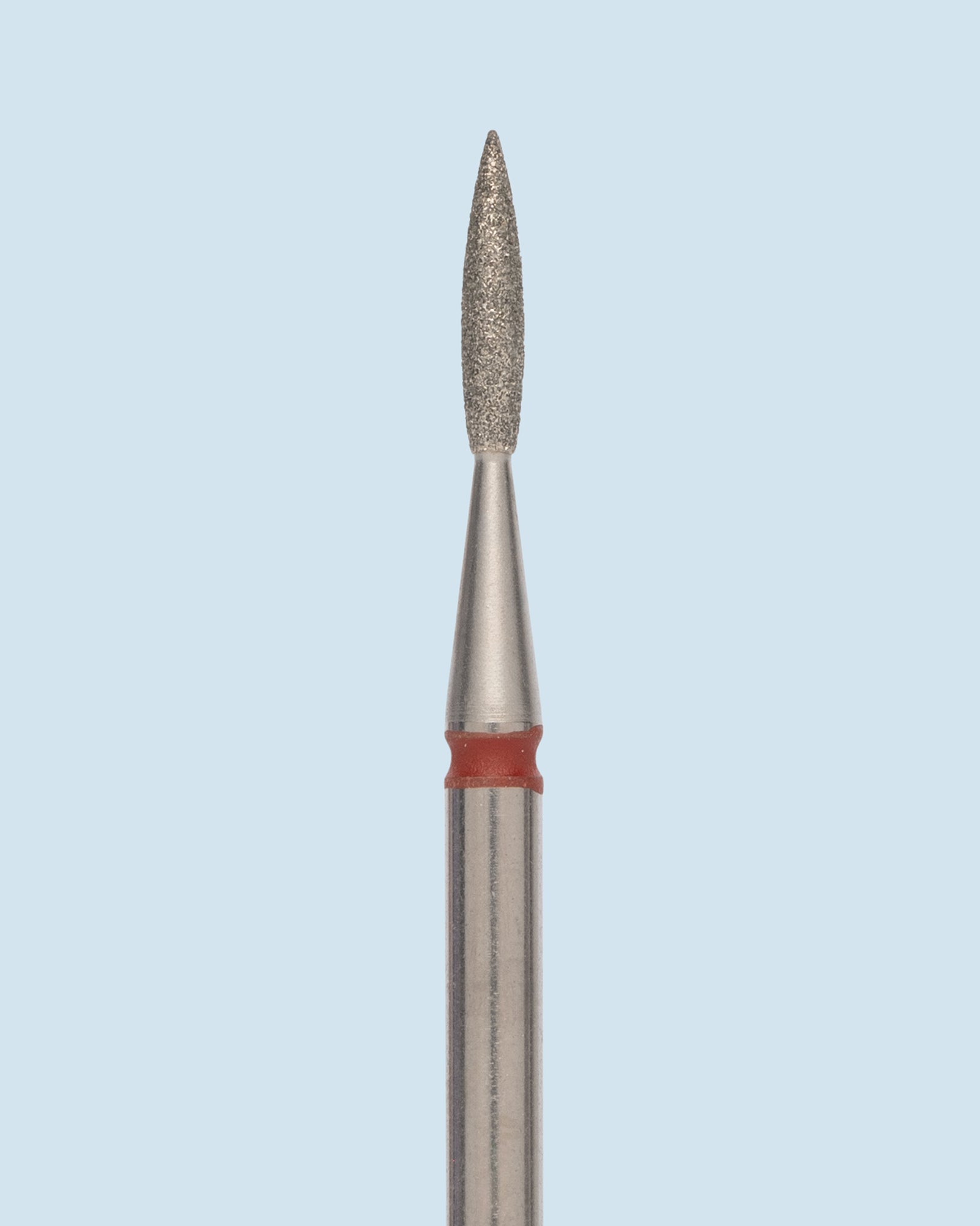 HEAD diamond Flame Sharp red – rood vlamvormig diamantbitje voor professionele nagelfreesbehandelingen.