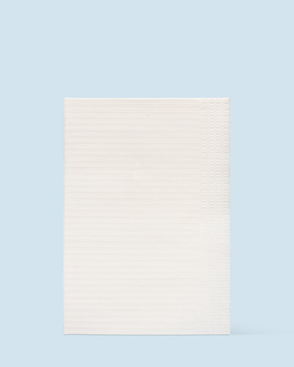 Table towels ‘White’ 125 st – sterke witte wegwerpdoekjes voor salongebruik en hygiënische werkoppervlakken.